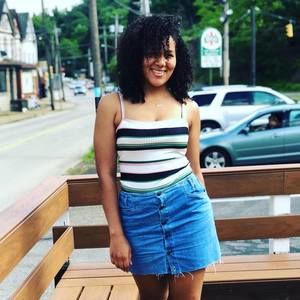 Meet your Posher, Jocelyn